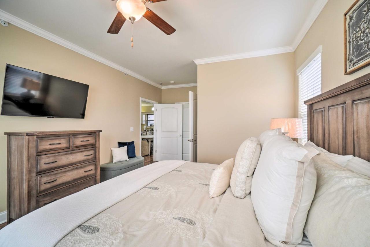 Chic Townsend Condo With Saltwater Pool! Exterior photo